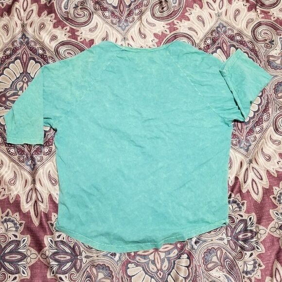 Daytrip Teal Acid Washed Rhinestone Plunging V-Neck Lace Oversized Tunic Blouse - Picture 3 of 4